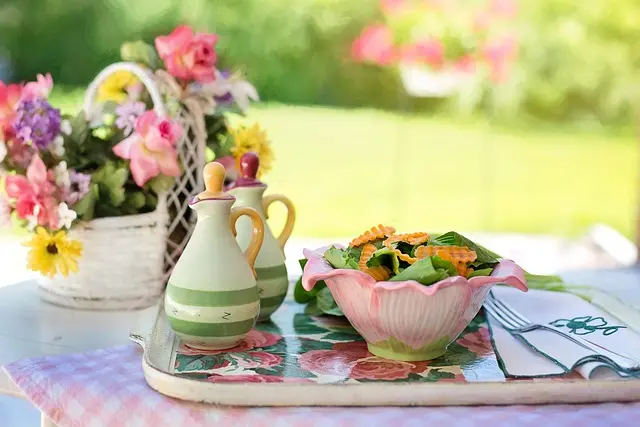 Cómo Hacer una Auténtica Ensalada Española: Receta y Consejos