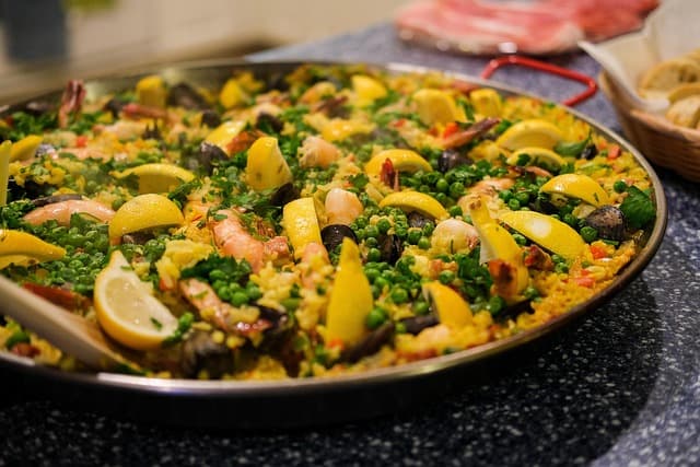 5 Trucos Esenciales para Mejorar tus Paellas